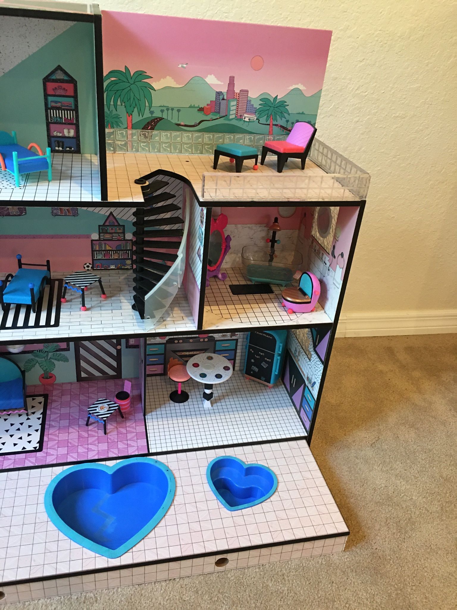 LOL Doll House Furniture like New