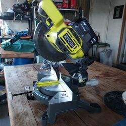 Ryobi. ONE+ 18V
Cordless 7-1/4in
Compound Miter
Saw (Tool Only)