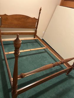 Ethen Allen Bedframe