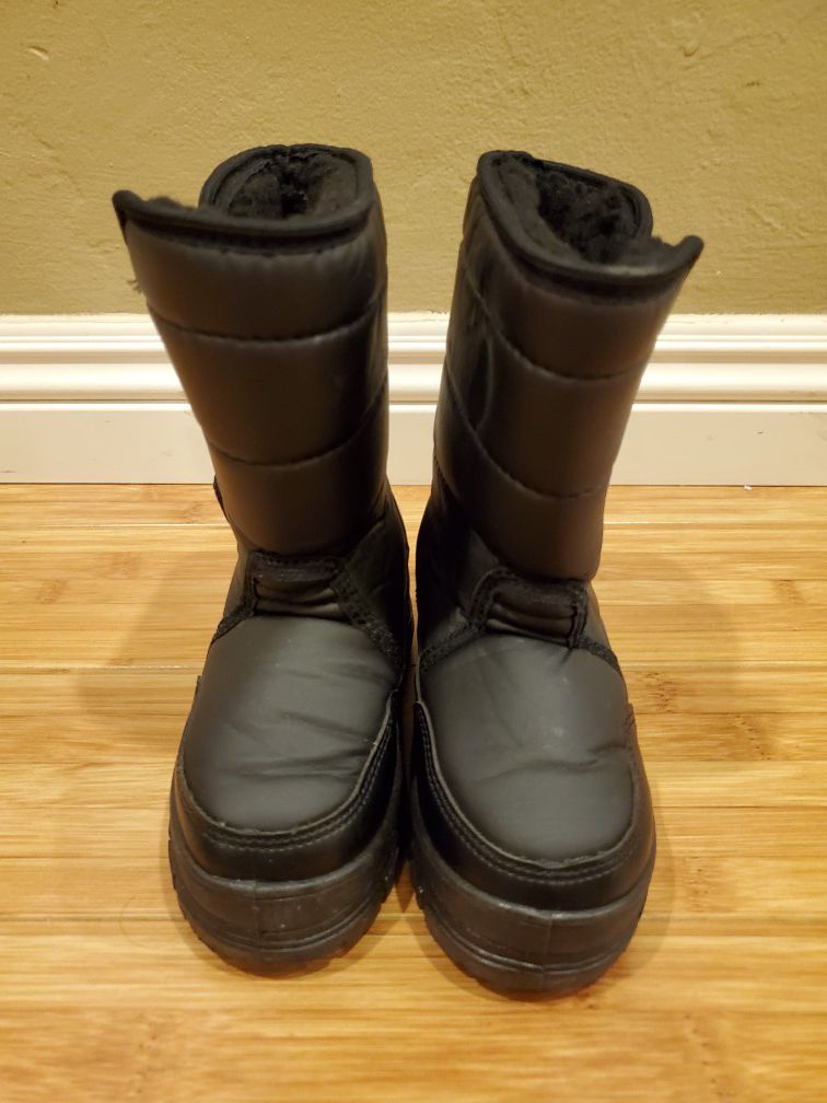 Kids Black Snow Boots