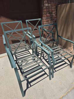 4 patio chairs
