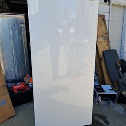 Frigidaire Freezer
