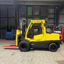 2020 Hyster 12,000 lbs capacity forklift