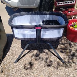 Bassinet 