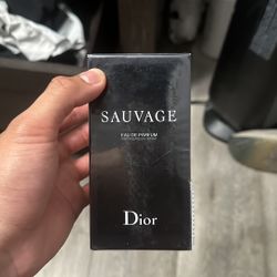 Dior Sauvage Eau De Parfum