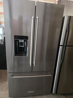 Kitchen aid stainless steel fridge bottom freezer