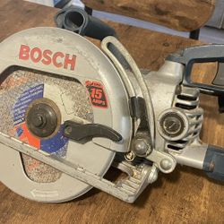 Bosch 15amp 7 1/4” Worm Drive Circular Saw
