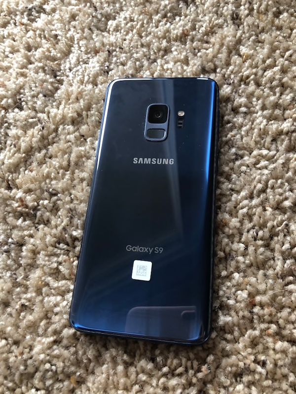 Samsung galaxy S9 *Factory unlocked *like new *30 days warranty