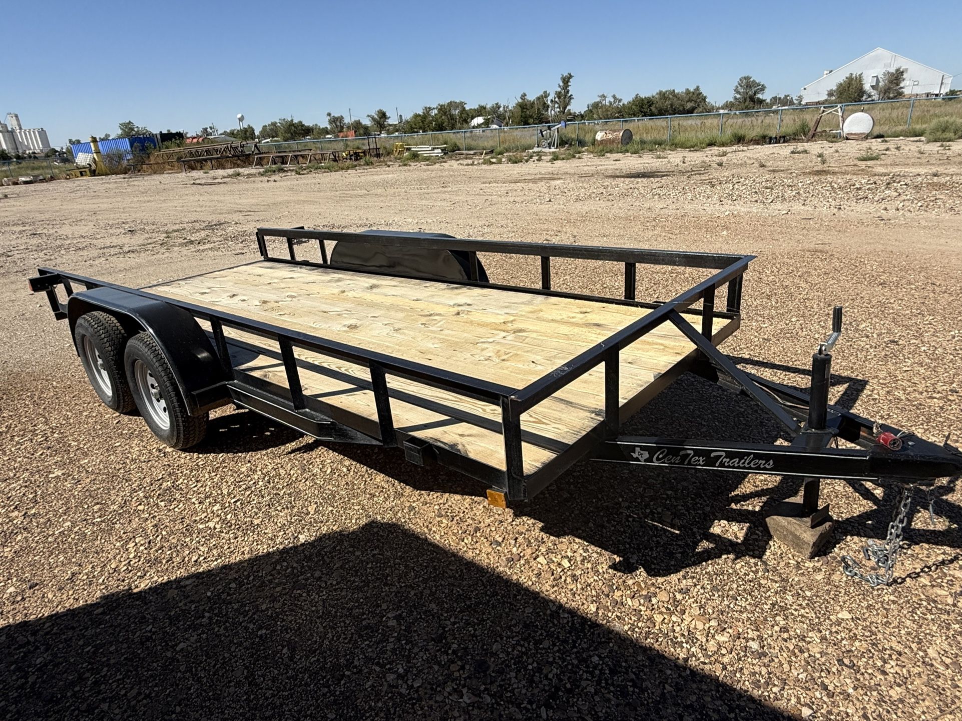 2023 Cen Tex Trailer