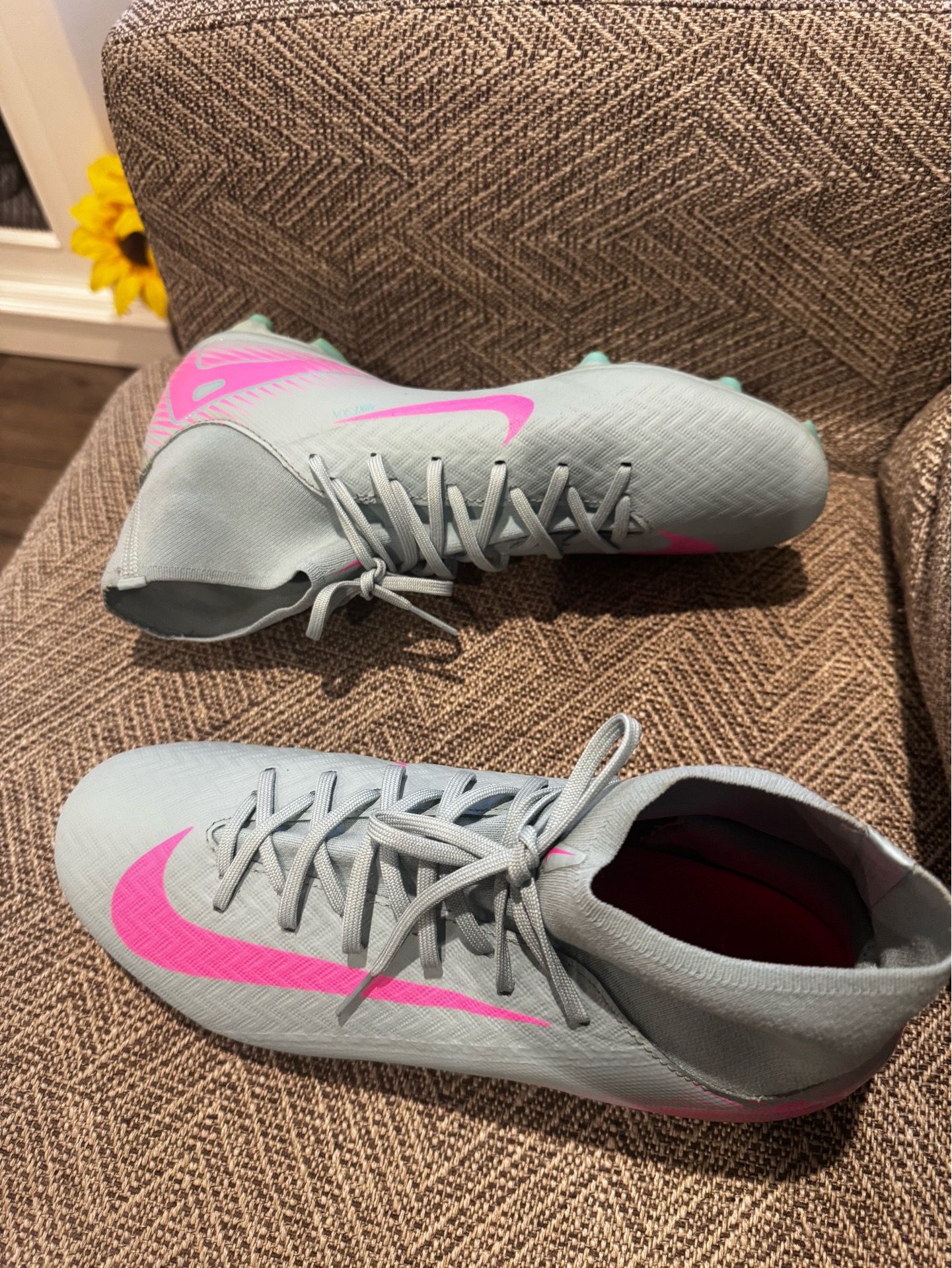 Nike cleats Mercurial size 8/5