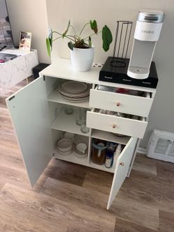 Modern withe storage cabinet with drawers