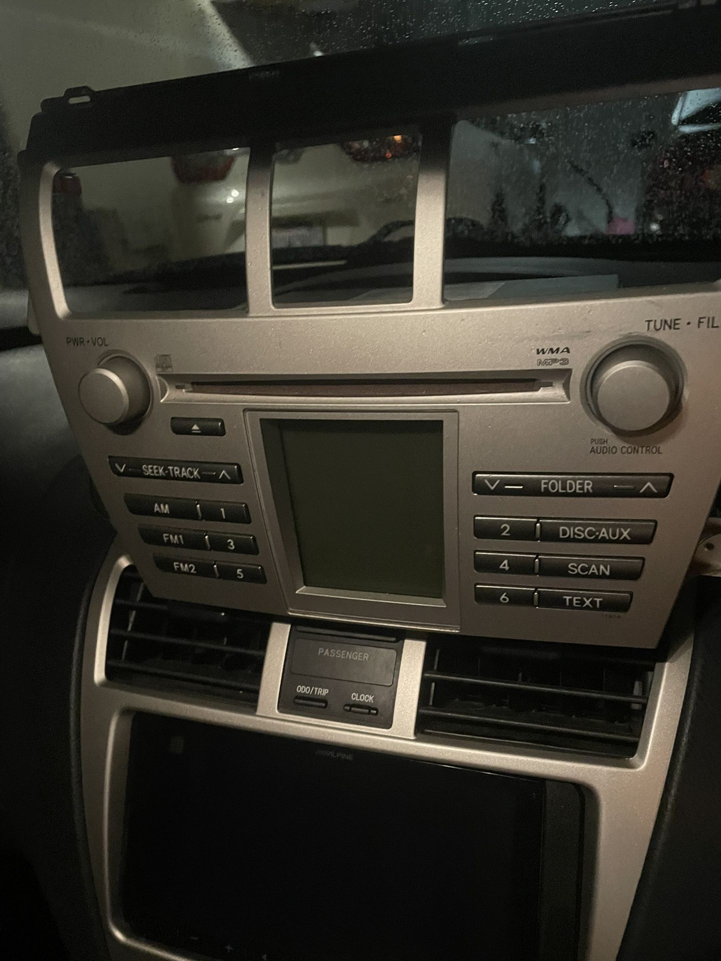 2007-2012 Toyota Yaris Factory Stereo