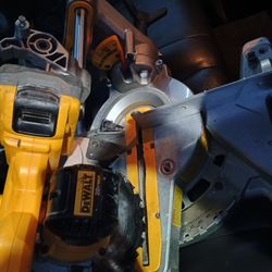 DeWalt Table Saw Works Excellent Barely Used 