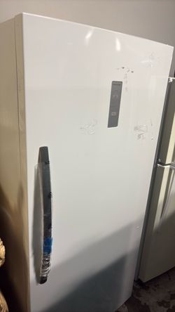 Frigidaire Freezerless Refrigerator