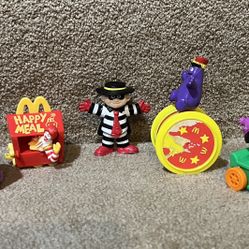 McDonald’s lot of 5 figure Grimace Hamburglar Snoopy Ronald Sonic Train cars