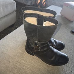Ugg Boots 7.5