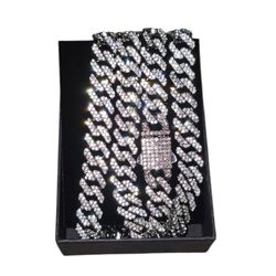 Men's 24 inch chain & bracelet