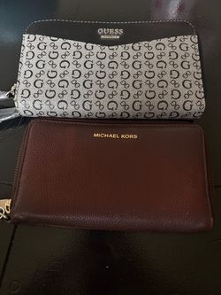 2 wallets