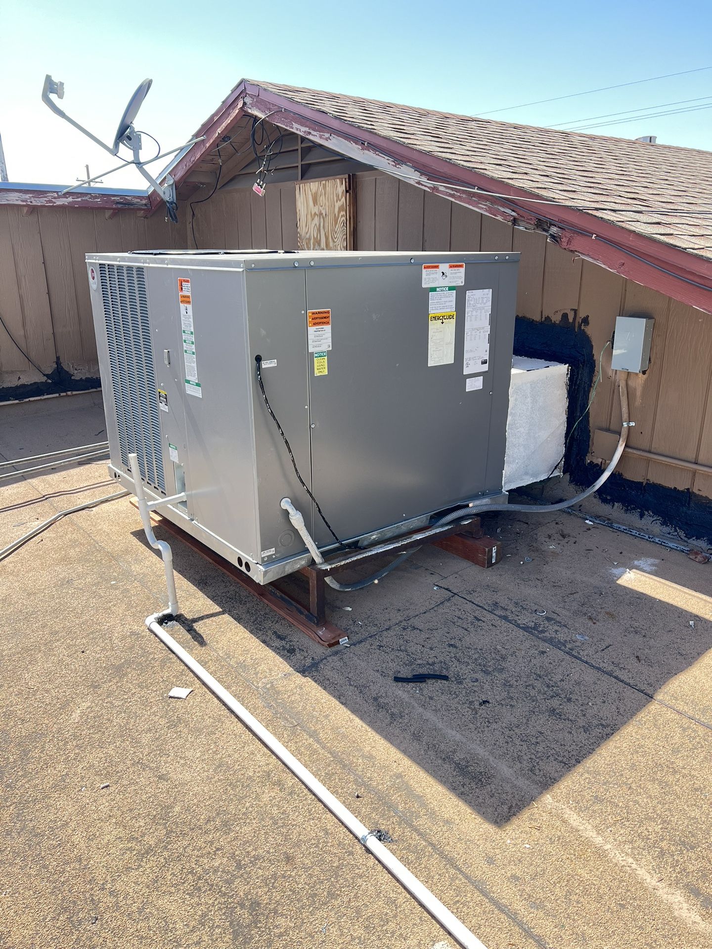 Air Conditioning Rooftop Package Units