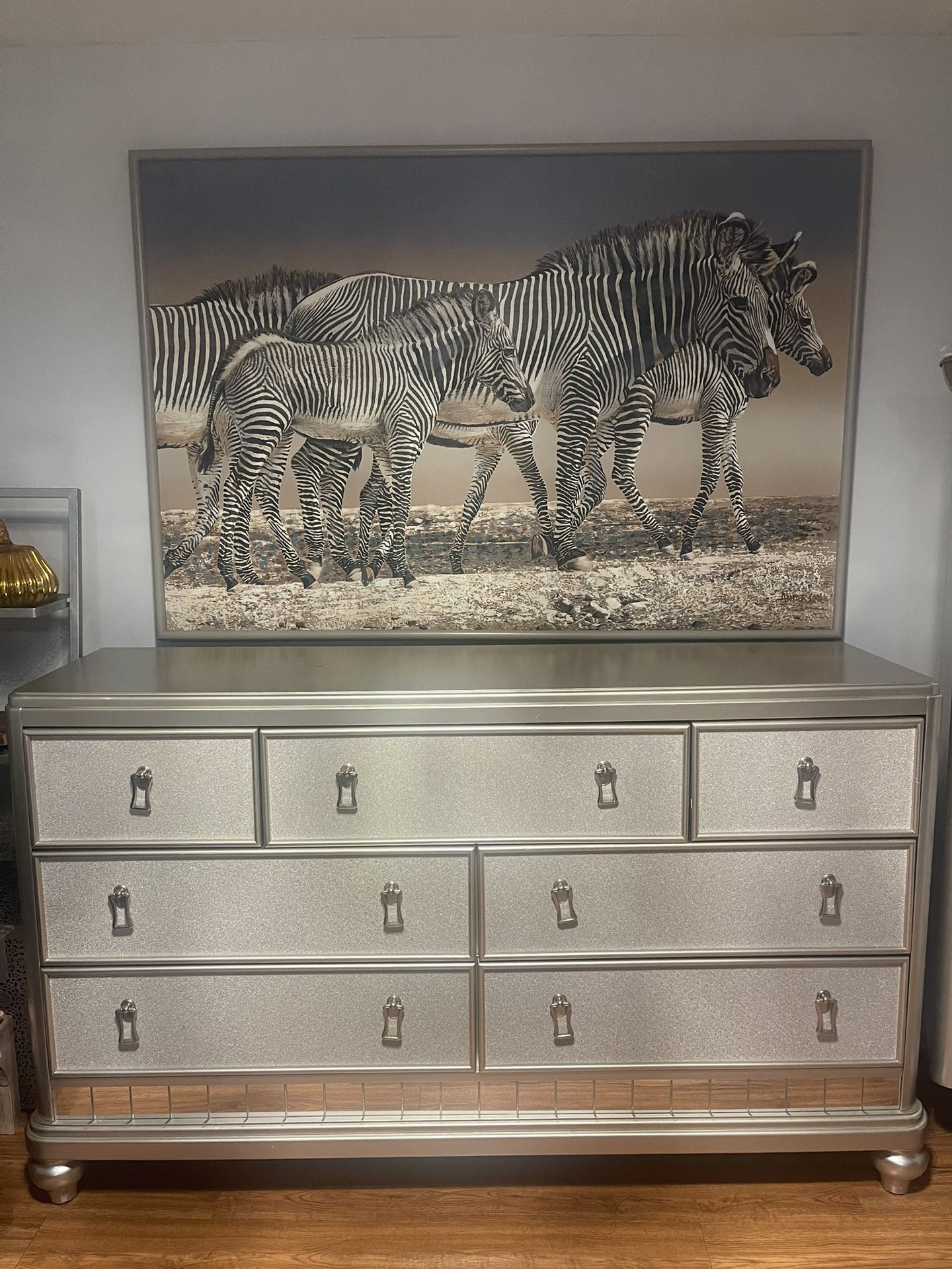 Bedroom Dresser Set