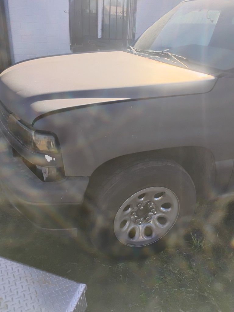 03 Chevy Silverado Front Clip