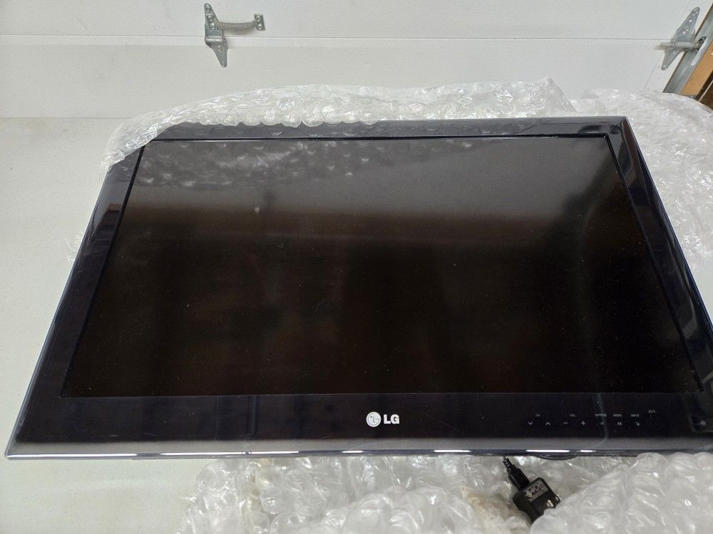 LG TV 32LE5300-UC