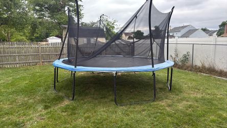 Trampoline