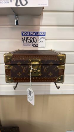 Lv small  box with keys