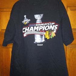 MENS XL CHICAGO BLACKHAWKS 2010 STANLEY CUP CHAMPIONS REEBOK SHIRT 