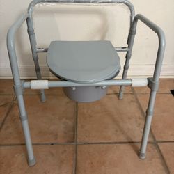 Medical Folding Steel Portable Toilet BRAND NEW