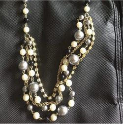 20 inch faux Pearl and rhinestone necklace