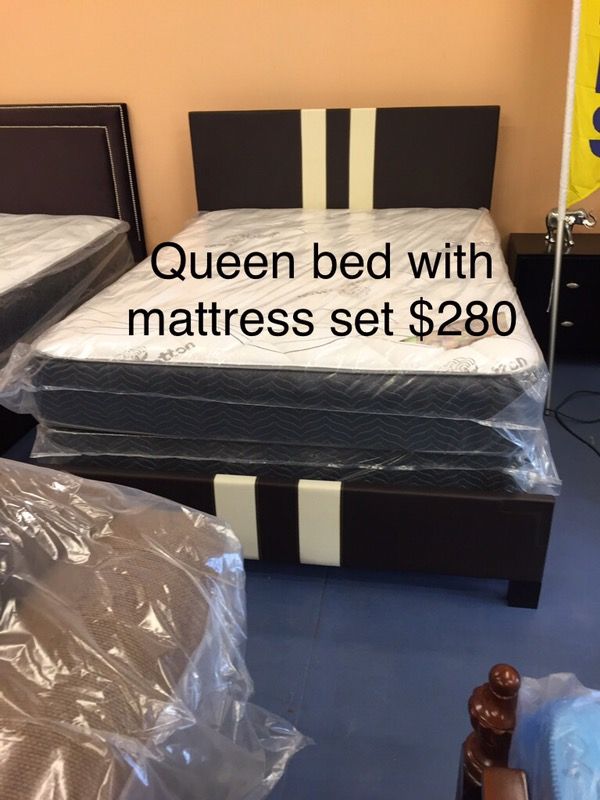 Queen bed with mattress and box $280