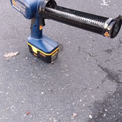 Ryobi 18 V Caulking Gun