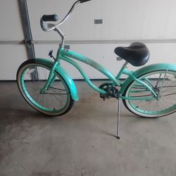Ladies beach cruiser