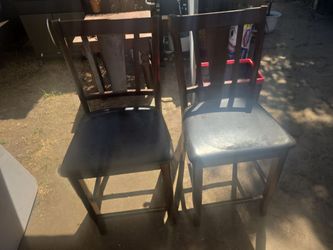 Dinning chairs Free