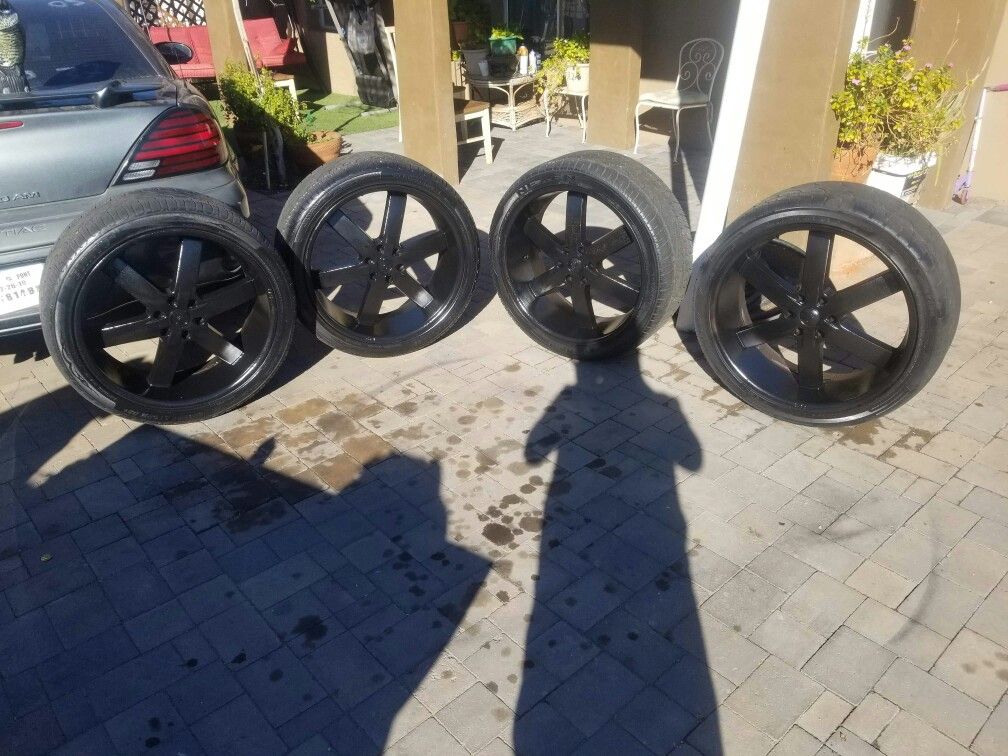 24s chevy or ford rims 6 lugs