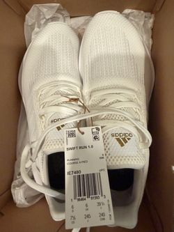 Brand new woman adidas SWIFT RUN 1.0