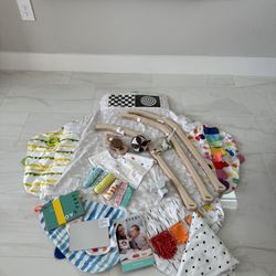 LOVEVERY Play Gym With Sensory Strands