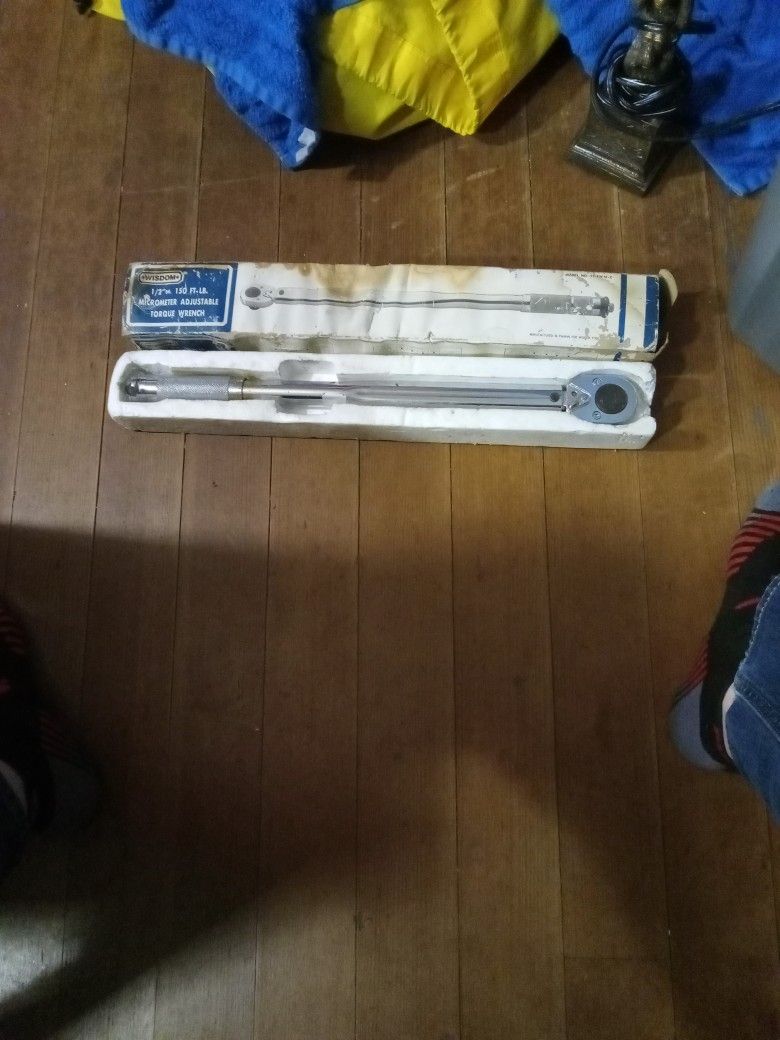 Wisdom 1/2inch 150 Pound Micrometer Torque Wrench Brand New Box Damaged