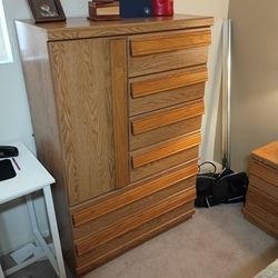 Queen Bedroom Set oak