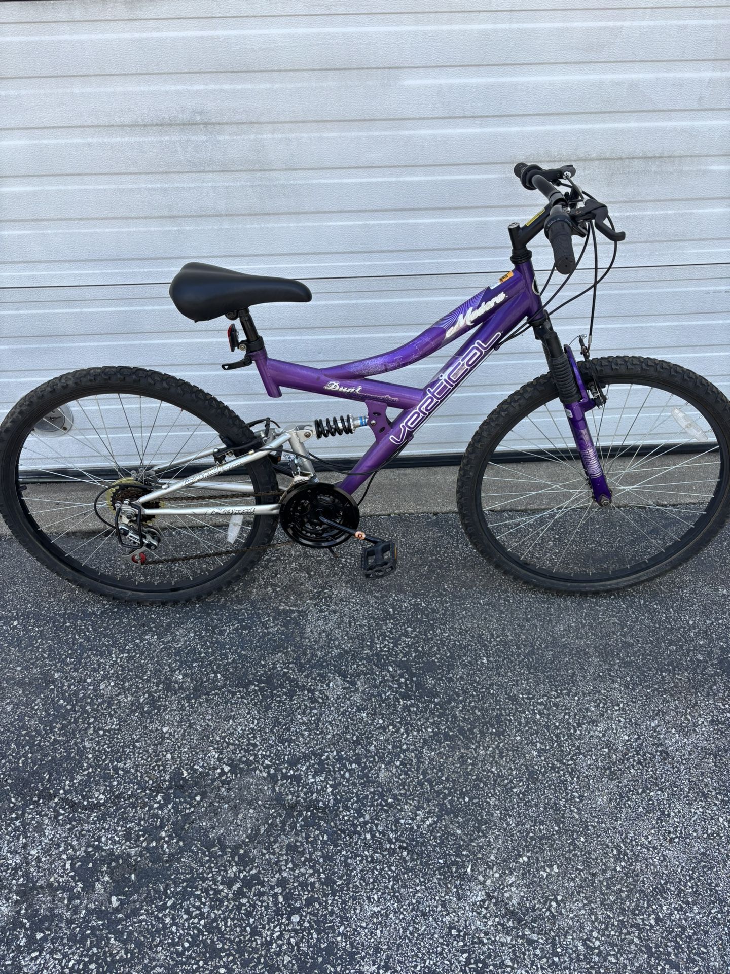 18 Speed Vertical Mountain Bike