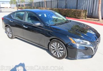 2025 Nissan Altima
