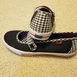Keds  Shoes.   Womens Size 7
