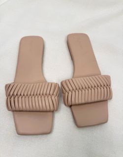 Open Edit Sandals beige Square Toe Flat Size 7 NEW