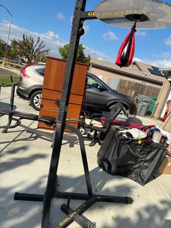Golds gym speed bag and solid stand