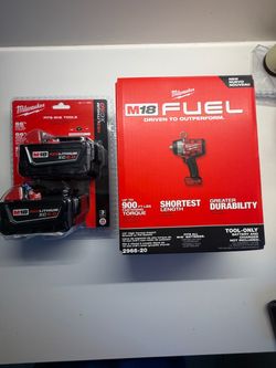Milwaukee M18 Fuel Impact Wrench + 2x XC5.0 Batteries