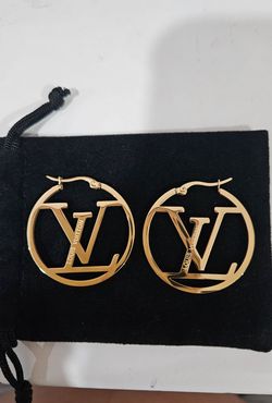 New Ear ings