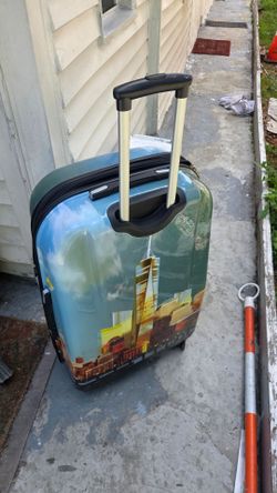 Luggage exelent condition no scratch clean