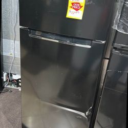 MAGIC CHEF MCDR740BE 7.4 cu. ft. 2 Door Mini Fridge W1XD for Sale in Sunset  Valley, TX - OfferUp