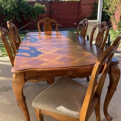 Dinning Table